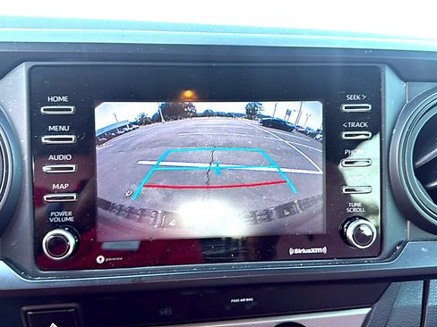 Used 2020 Toyota Tacoma SR w/ SR Convenience Package RWD image 11