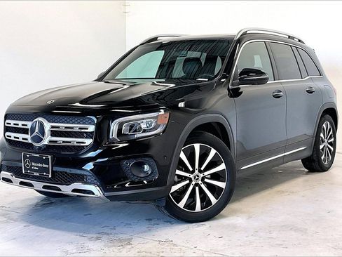 Certified 2021 Mercedes-Benz GLB 250 4MATIC image 2