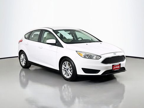 Used 2018 Ford Focus SE FWD image 7