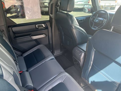 Used 2023 Ford Bronco Outer Banks AWD/4WD image 14