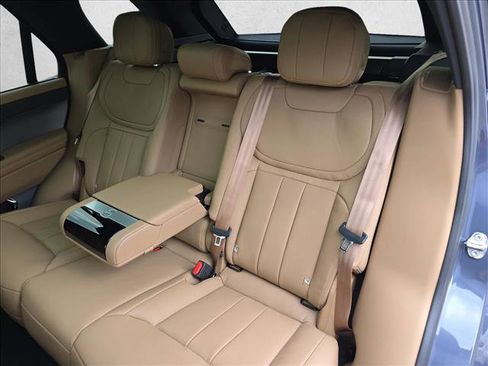 New 2026 Land Rover Range Rover Sport SE image 14