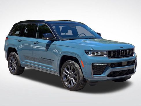 New 2026 Jeep Grand Cherokee Limited AWD/4WD image 15
