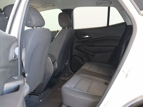 Used 2024 Chevrolet Trax LS FWD image 15