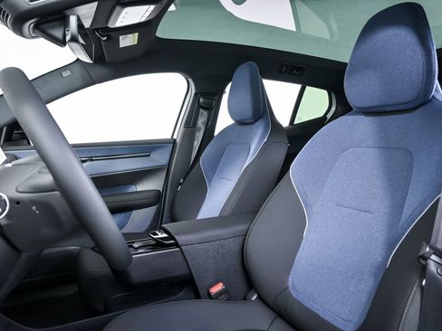 New 2026 Volvo EX30 Cross Country Ultra w/ Protection Package Premier image 5