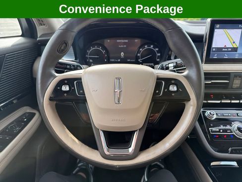 Used 2020 Lincoln Corsair FWD w/ Premium Package image 16