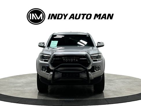 Used 2017 Toyota Tacoma Limited w/ Tow Package AWD/4WD image 10