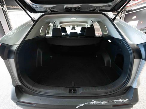 Used 2025 Toyota RAV4 XLE image 28