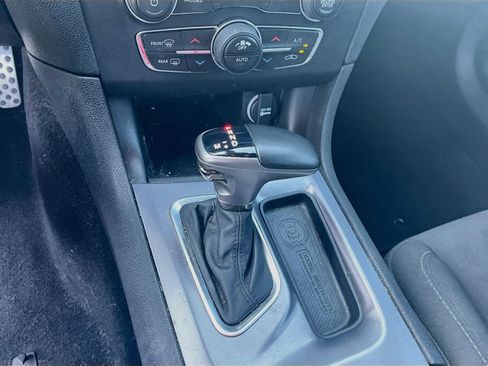 Used 2019 Dodge Charger Scat Pack RWD image 16