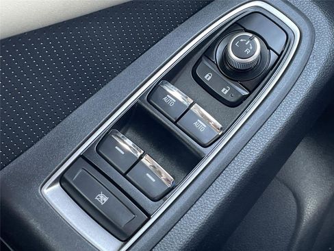 Used 2022 Subaru Ascent Limited w/ Technology Package image 30