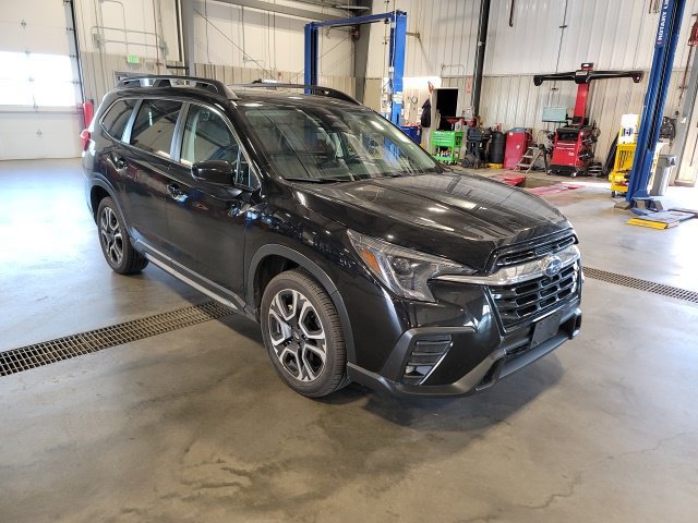 Used 2024 Subaru Ascent Limited w/ Technology Package AWD/4WD image 1