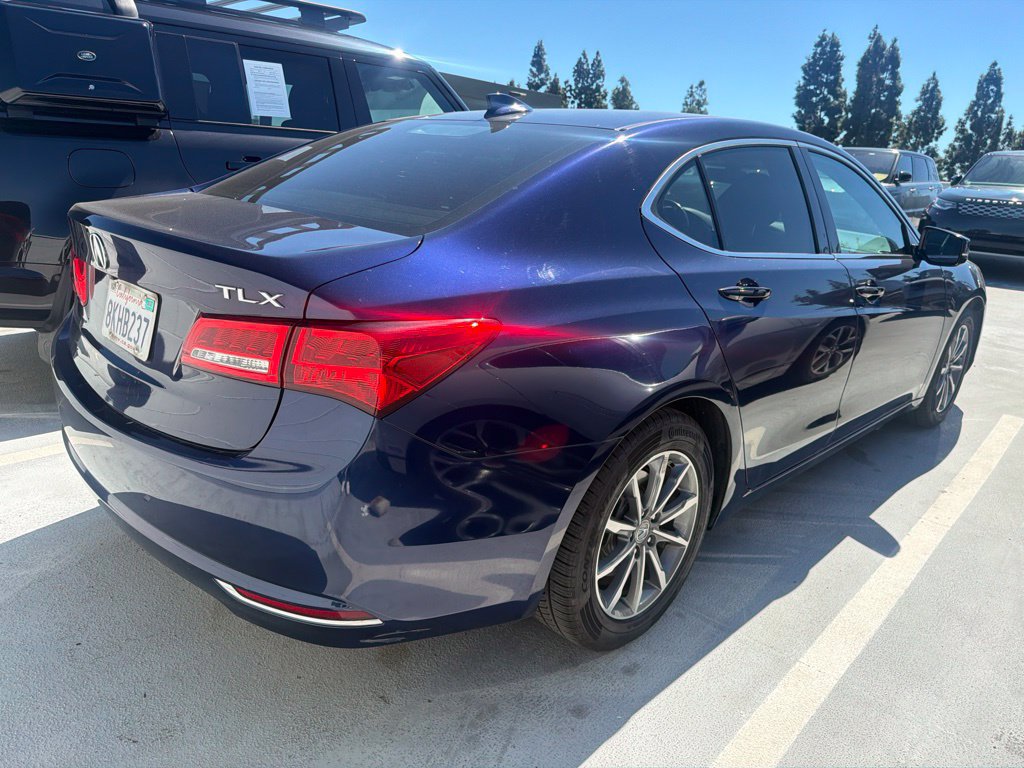 Used 2019 Acura TLX FWD image 4