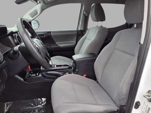 Used 2020 Toyota Tacoma SR image 23