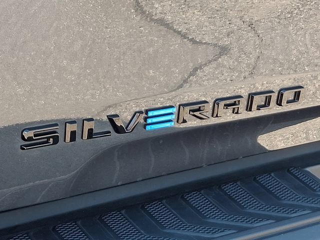 Used 2026 Chevrolet Silverado EV Trail Boss AWD/4WD image 30