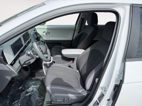 Certified 2024 Hyundai Ioniq 5 SEL RWD image 10