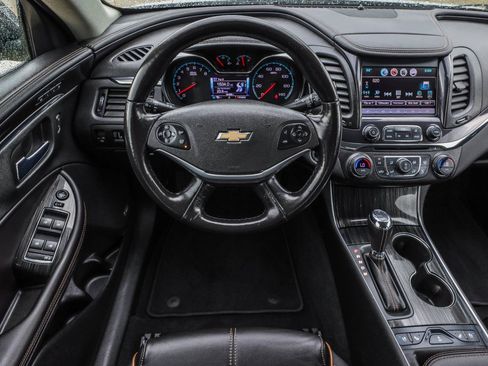 Used 2018 Chevrolet Impala Premier w/ Premier Confidence Package FWD image 27