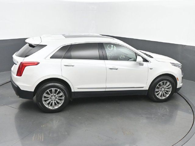 Used 2017 Cadillac XT5 Luxury w/ Driver Awareness Package AWD/4WD image 41