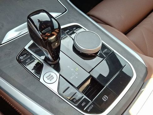 Used 2023 BMW X5 xDrive40i w/ Parking Assistance Package AWD/4WD image 15
