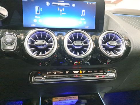 New 2026 Mercedes-Benz GLA 250 4MATIC image 21