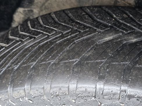 Used 2020 Toyota RAV4 Limited image 10