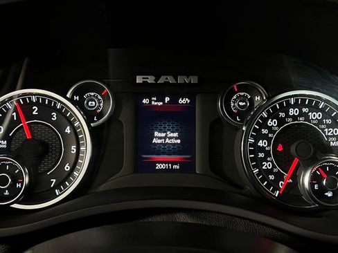 Used 2024 RAM 2500 Big Horn w/ Bed Utility Group image 14