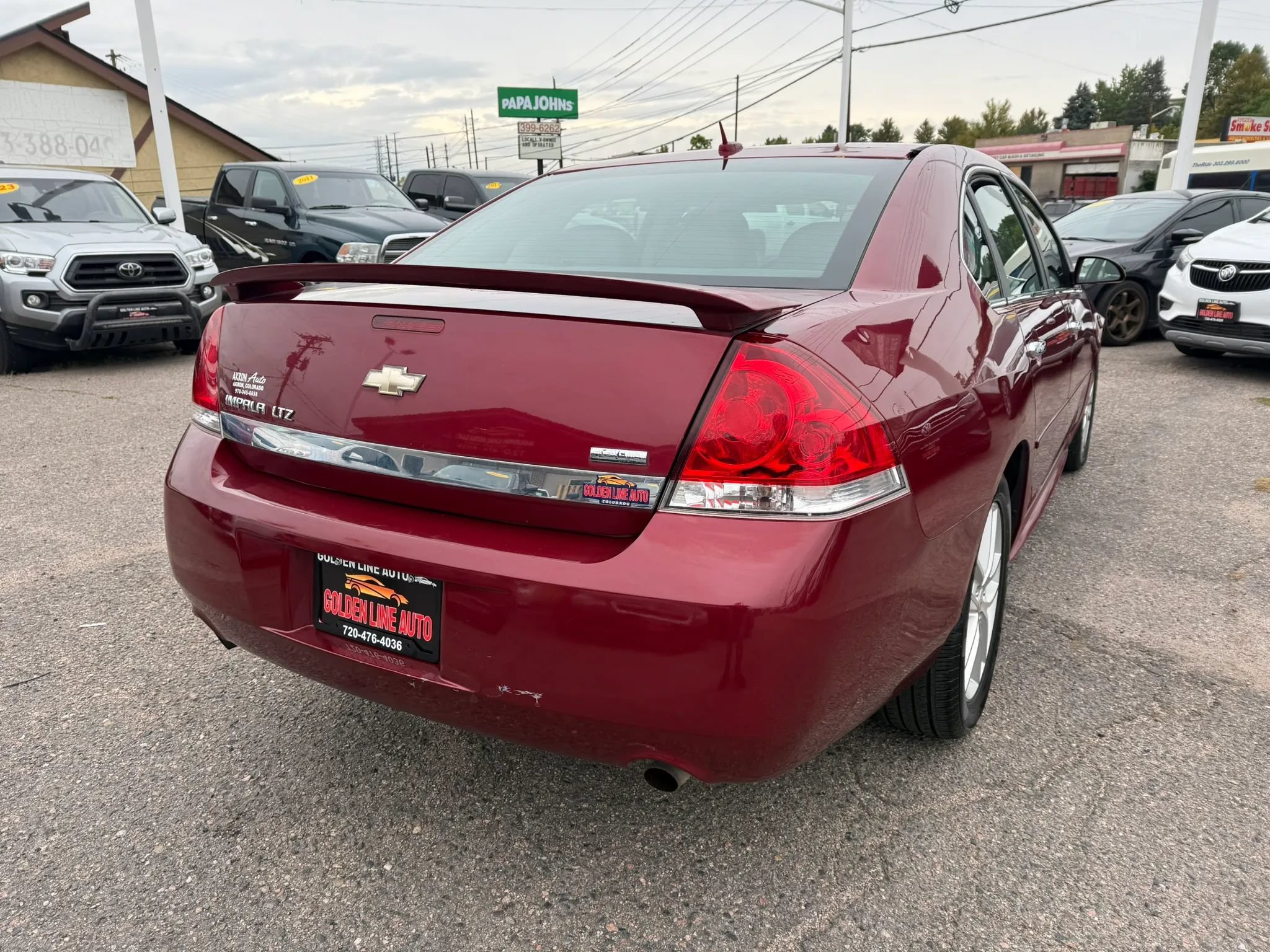 Used 2011 Chevrolet Impala LTZ FWD image 8