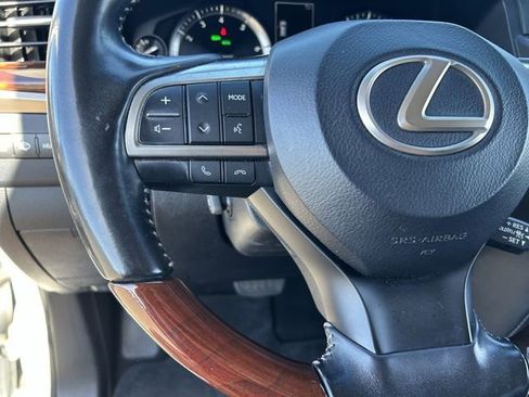 Used 2021 Lexus LX 570 4WD w/ Luxury Package image 26
