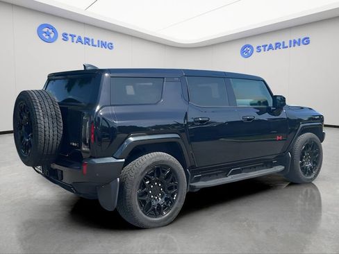 Certified 2025 GMC Hummer EV 2X w/ LPO, Sport Package AWD/4WD image 7