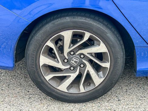 Used 2018 Honda Civic EX image 12