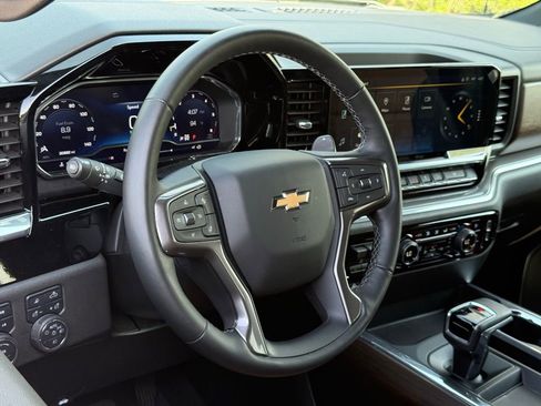 Used 2024 Chevrolet Silverado 1500 High Country w/ Z71 Off-Road Package image 23