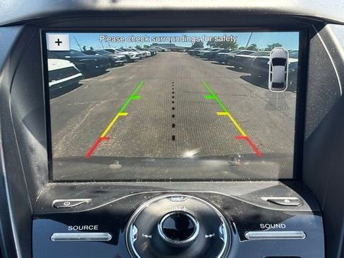 Used 2017 Ford Escape Titanium FWD image 24