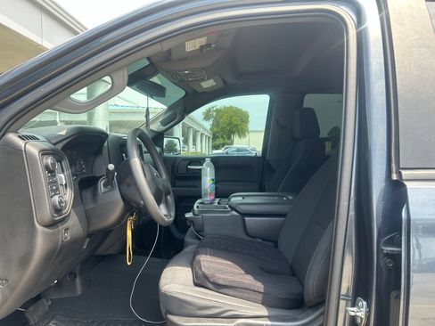 Used 2021 Chevrolet Silverado 1500 Custom Trail Boss w/ LPO, Dark Essentials Package AWD/4WD image 11