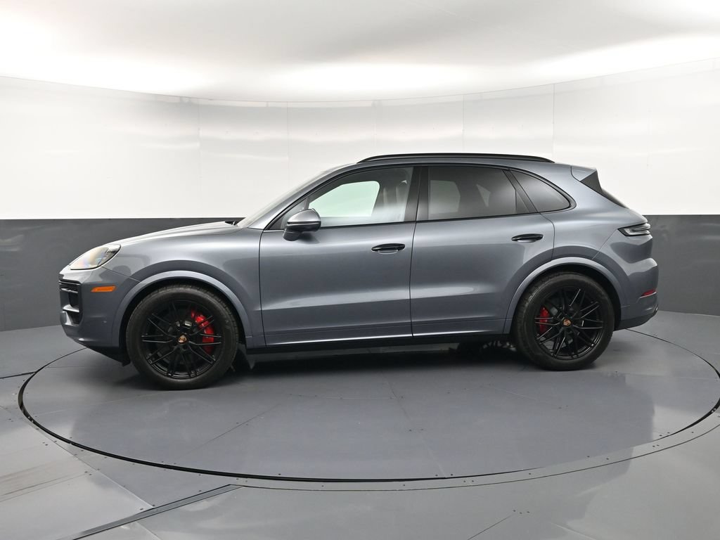 Certified 2026 Porsche Cayenne S AWD/4WD image 2