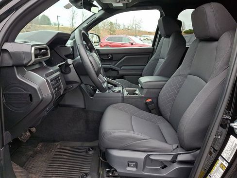 Used 2025 Toyota Tacoma SR5 image 14