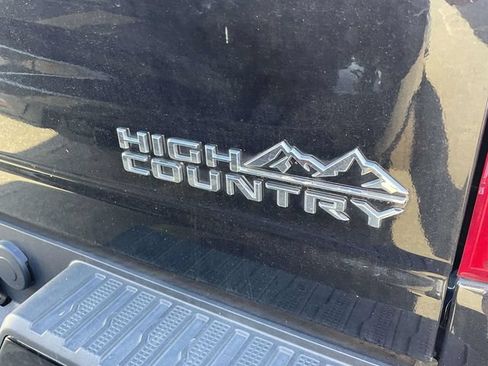 Used 2022 Chevrolet Silverado 2500 High Country AWD/4WD image 9