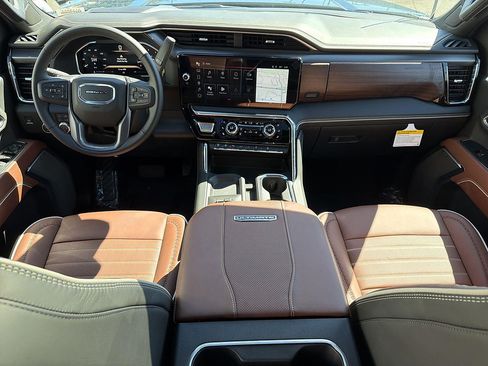 New 2026 GMC Sierra 2500 Denali Ultimate AWD/4WD image 8