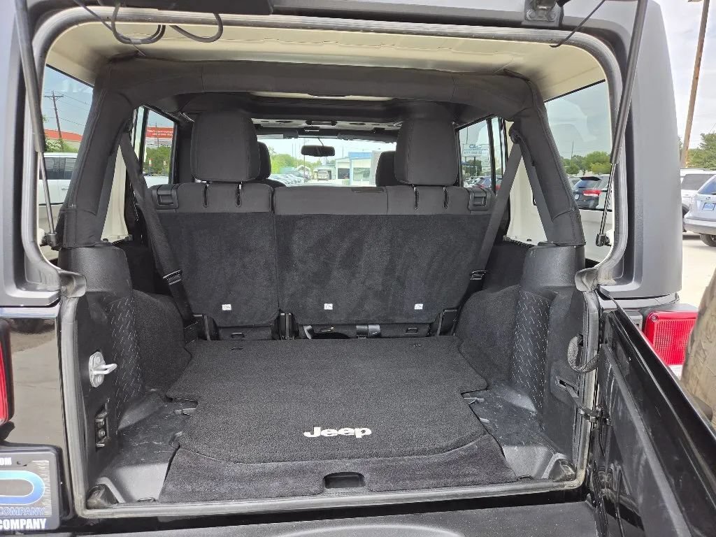 Used 2016 Jeep Wrangler Unlimited Sport w/ Quick Order Package 24S AWD/4WD image 7