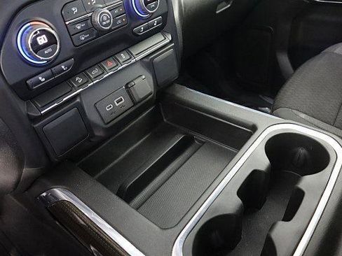 Used 2022 Chevrolet Silverado 1500 LT Trail Boss image 33