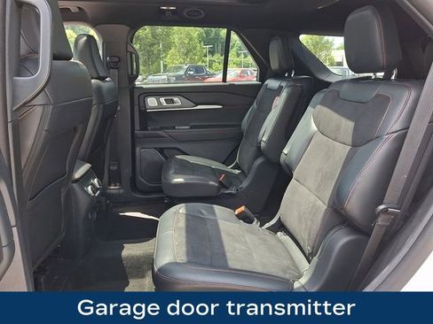 Used 2025 Ford Explorer ST AWD/4WD image 17