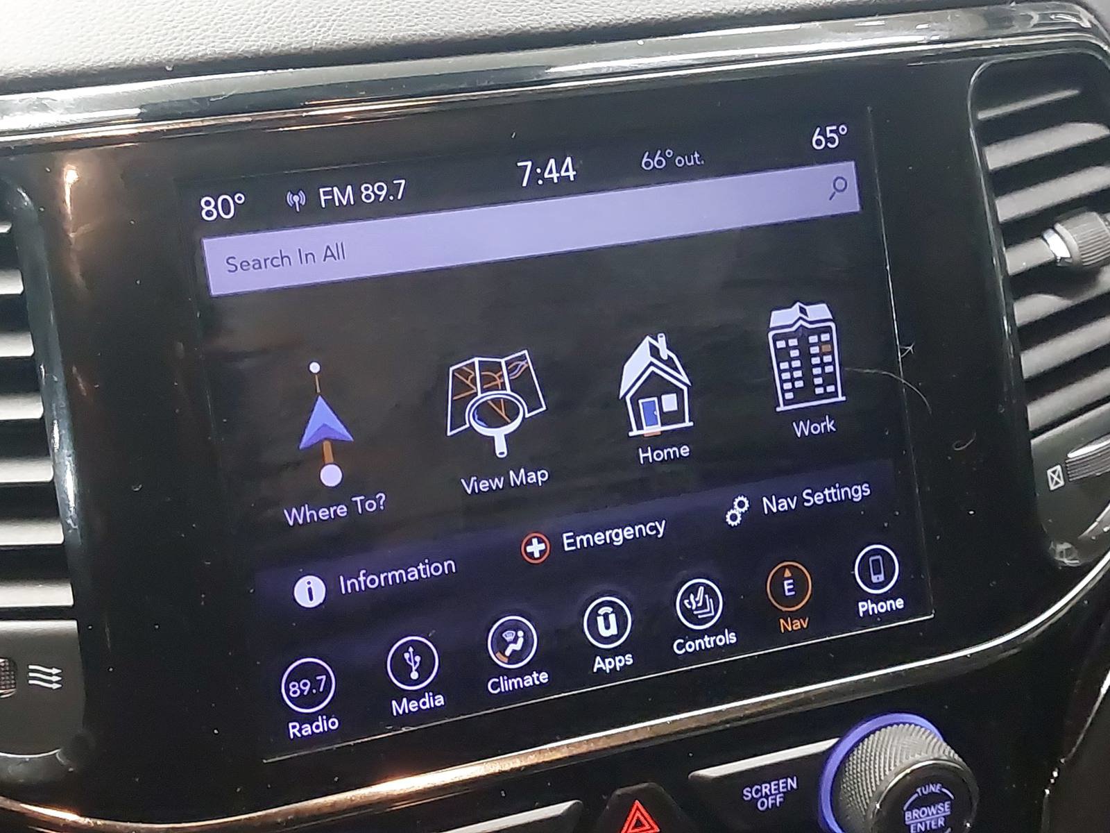Used 2019 Jeep Grand Cherokee High Altitude AWD/4WD image 22