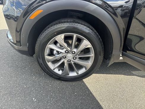 Certified 2022 Buick Encore GX Essence w/ Advanced Technology Package AWD/4WD image 32