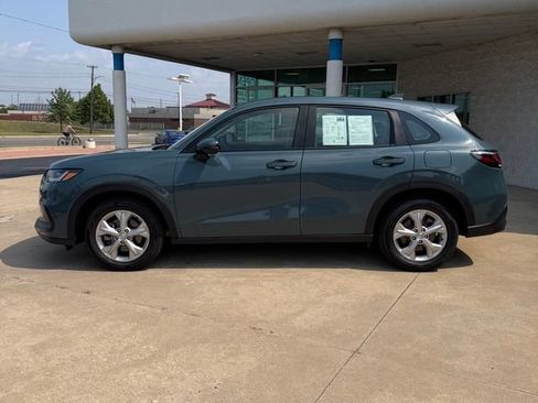 Certified 2024 Honda HR-V LX image 2