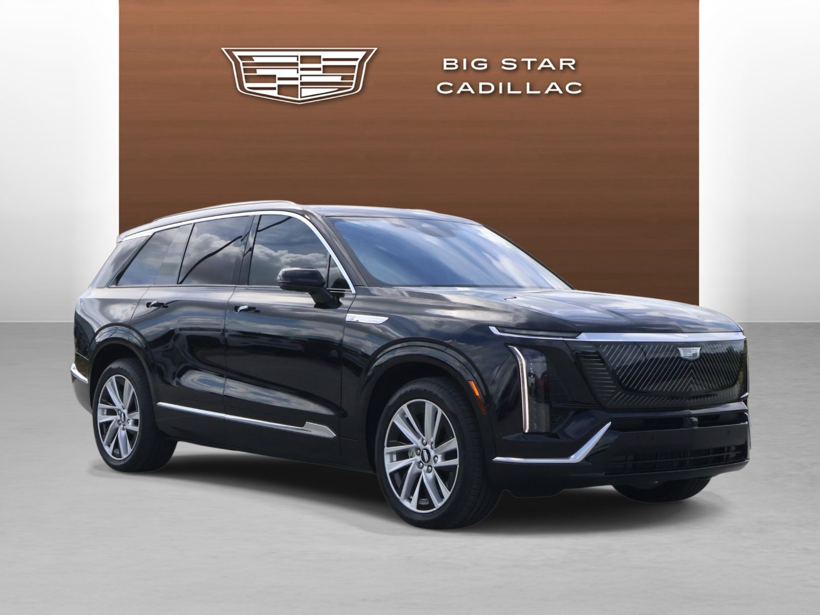 Certified 2027 Cadillac Vistiq Luxury w/ LPO, Floor Liner Package AWD/4WD image 7