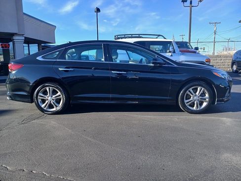 Used 2019 Hyundai Sonata Limited image 3