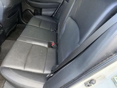 Used 2017 Subaru Outback 2.5i Limited AWD/4WD image 10
