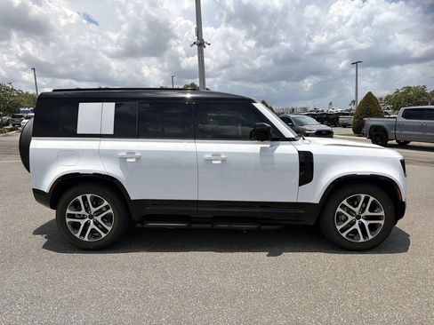 New 2026 Land Rover Defender 110 X-Dynamic SE AWD/4WD image 6