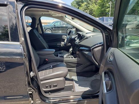 Certified 2018 Ford Escape Titanium w/ Ford Safe & Smart Package AWD/4WD image 9