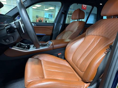 Used 2021 BMW X5 M50i w/ Executive Package AWD/4WD image 42