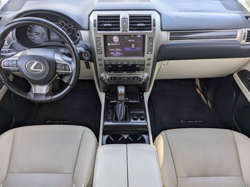 Used 2021 Lexus GX 460 Premium w/ Premium Package AWD/4WD image 17