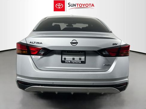 Used 2022 Nissan Altima 2.5 SV AWD/4WD image 5