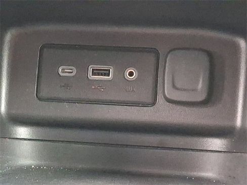 Used 2019 Chevrolet Equinox LT image 26